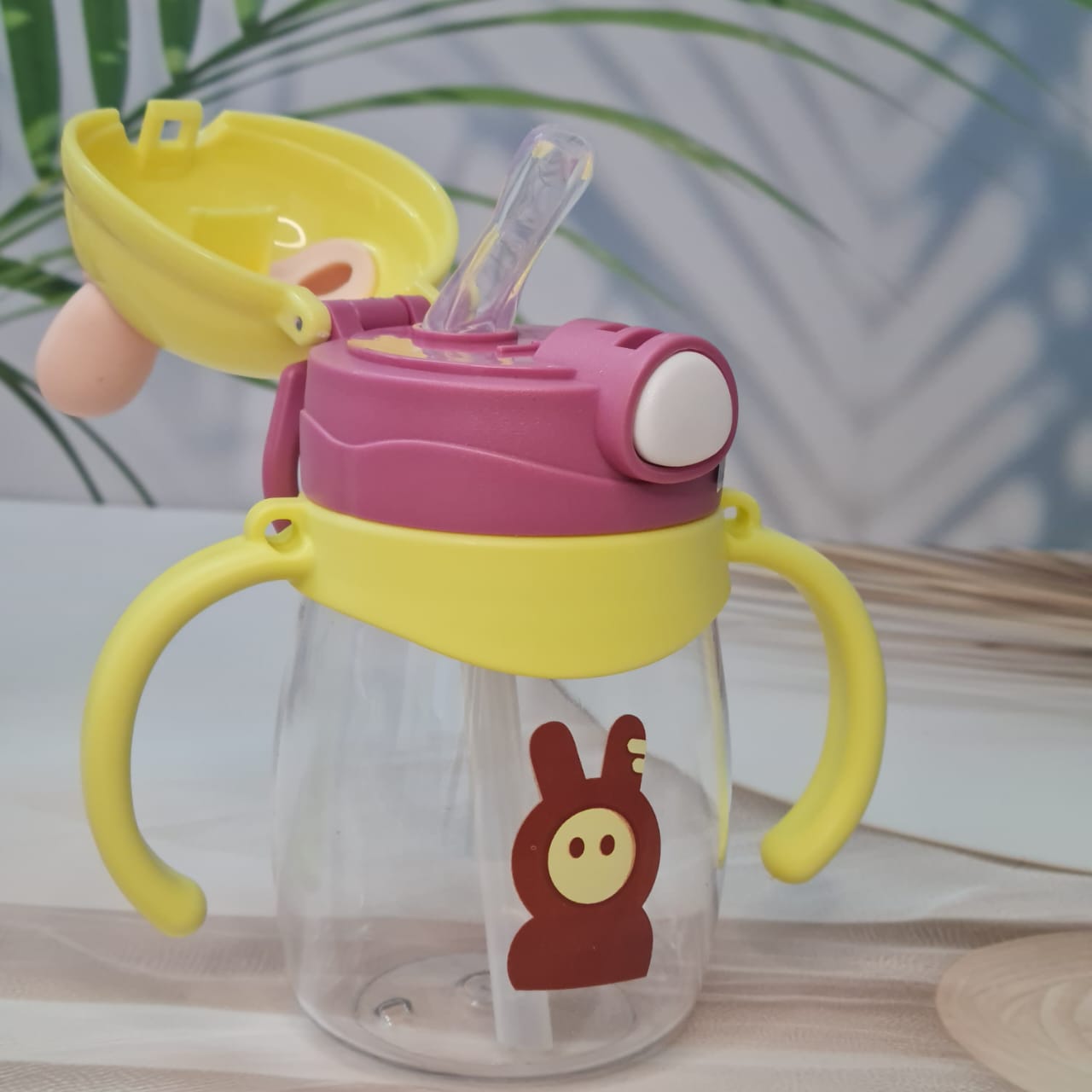 plastic water bottle for kids, kids water bottle with straw, toddler water bottle with handles, spill-proof water bottle for children, animal water bottle, fish water bottle, car water bottle, bunny water bottle, BPA-free water bottle, safe water bottle for toddlers, easy to clean kids water bottle, portable water bottle for kids, children's drinkware, usmile toys, kids accessories, hydration for children, cute water bottle for kids.
